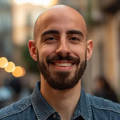 Carlos Vidal autónomo que trabaja como consultor de marketing digital